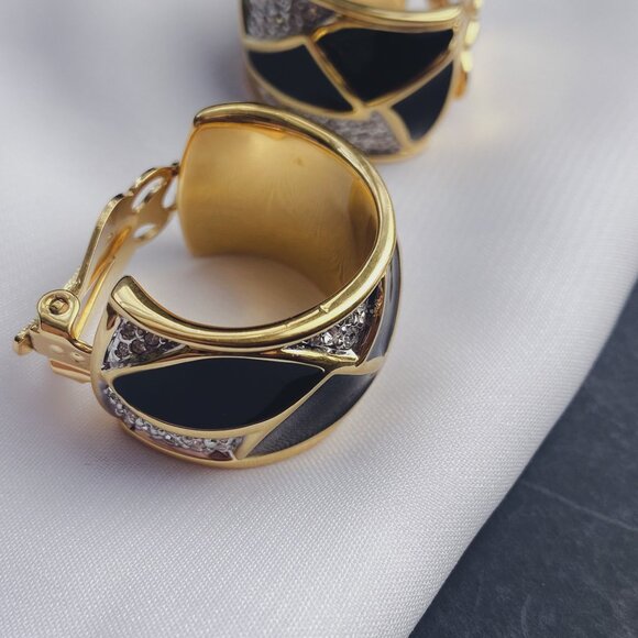 Vintage Swarovski Chunky Black Enamel Rhinestone Gold Half Hoop Clip Earrings - Picture 4 of 12